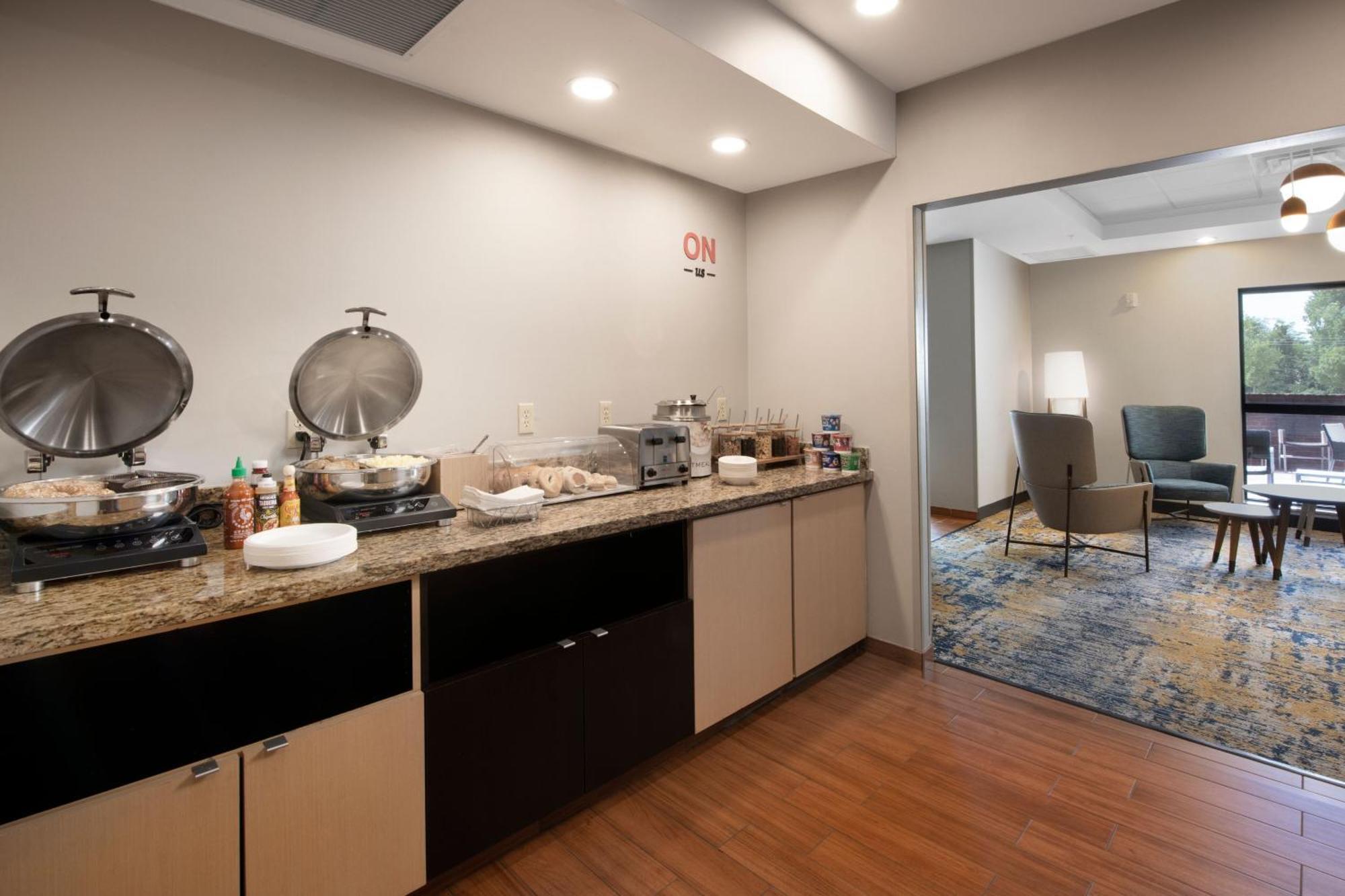 Towneplace Airport Hotel 3*