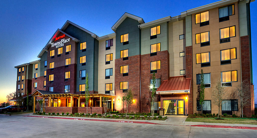 Hotel Towneplace Airport 3*